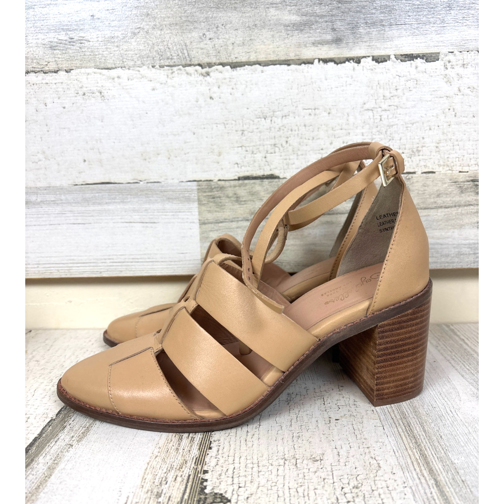 Seychelles Womens 8 Tan Leather Stay Ready Strappy Buckle Heeled Sandals